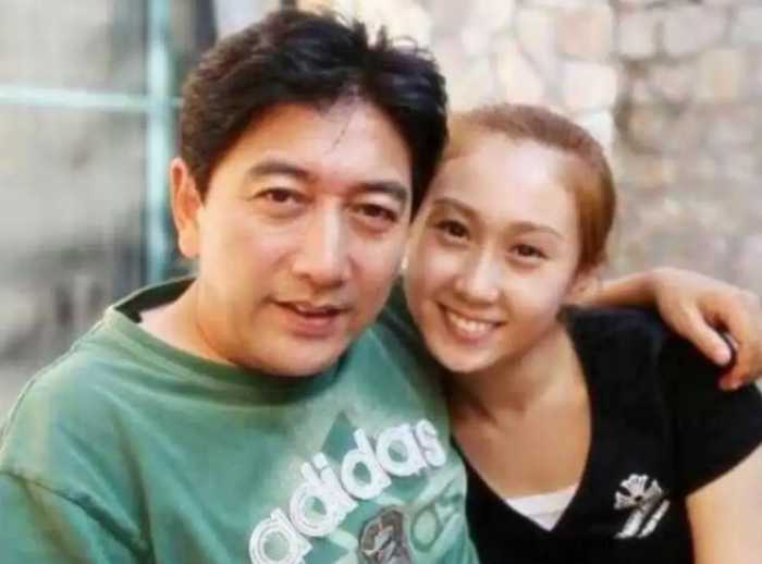 苦命水均益：75岁智残哥哥至今未婚，他养了哥哥一辈子不离不弃