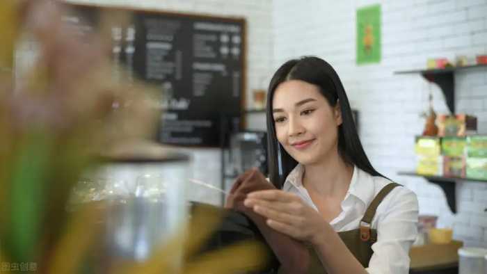 故事：那年跑运输在高山顶饭店，我与38岁老板娘的一段浪漫往事