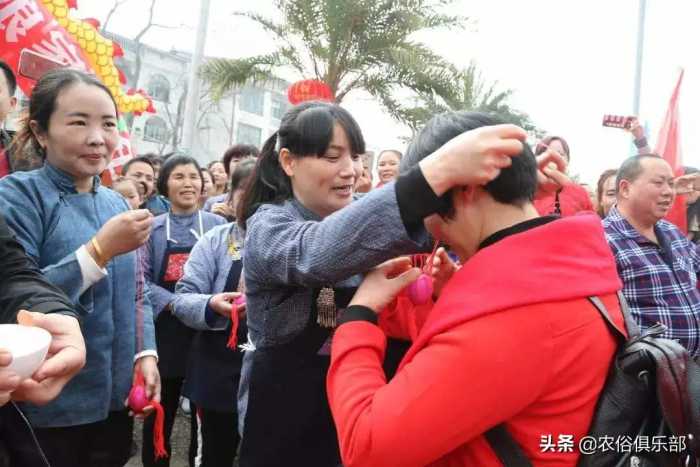 端午能不能回娘家？各地民俗对比，不回娘家不吃粽子夫妻不同房